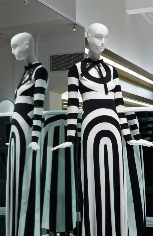Monochrome design in the window of Marc Jacobs